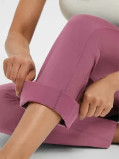 Women’s Running Boot-Cut Fleece Straight-Leg Pants -Baleaf Clothing Shop 202507095470 WH 1500x2000px ac2965e7 ce74 4850 85db 3074dd324669