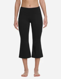 Laureate Women's Flare Capri Leggings