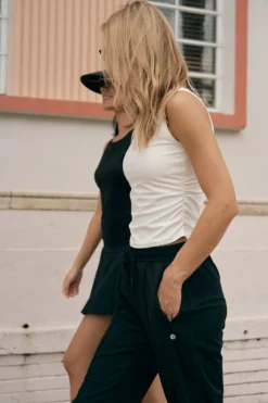 Power Glide Side Cinch Tank Top -Baleaf Clothing Shop ALV4768 scaled