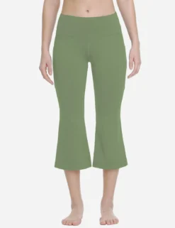 Laureate Women's Flare Capri Leggings -Baleaf Clothing Shop abh111 1 min 3d34a0a0 64cb 47e4 998b 7f18ab9a914a