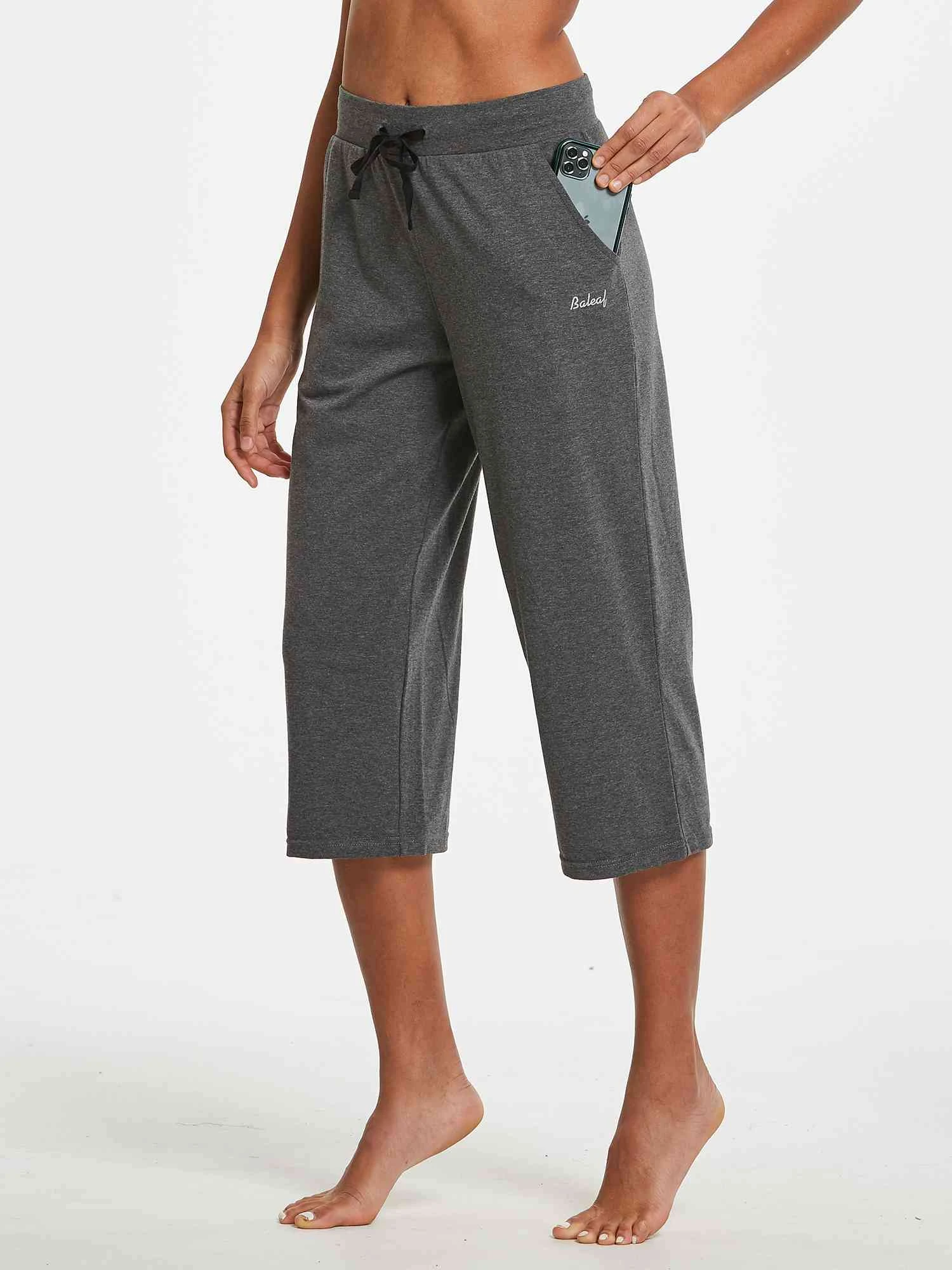 Women's Lightweight Wide-Leg Cotton Capri Pants 20 Women's Lightweight Wide-Leg Cotton Capri Pants - Image 20