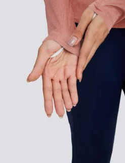 High Split Crew Neck T-shirts -Baleaf Clothing Shop bfo028 1 604f0a93 636a 45a2 8957 557c49f151da