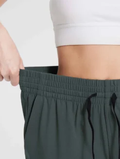 Laureate Utility Big Pocket Straight-Leg Pants -Baleaf Clothing Shop bfo040 2 cceff7bb e775 4b1e b1e3 95a827f911e7