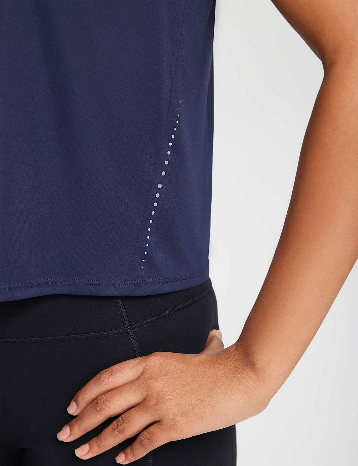 Women's Quick-Dry Split-Back Running T-Shirt 12 Women's Quick-Dry Split-Back Running T-Shirt - Image 12