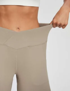 Laureate Crossover High Rise Wide-leg Pants -Baleaf Clothing Shop bfy004 1 6f967242 c292 49e1 9867 b731512b3876