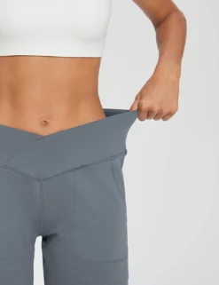 Laureate Crossover High Rise Wide-leg Pants -Baleaf Clothing Shop bfy004 1 7e87d77f 9e4a 4351 a1fa 73dad229ca7d