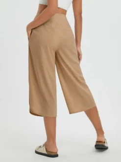 Women's 20" UPF 50+ Wide-Leg Quick-Dry Running Capris 38 Women's 20" UPF 50+ Wide-Leg Quick-Dry Running Capris -Baleaf Clothing Shop bgr025 4 771f1cb0 fc7f 4046 b693 fb7f909b6efe