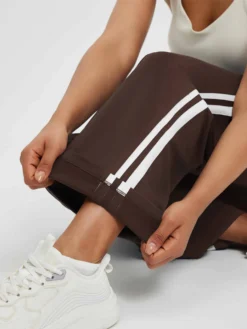 Women’s Running Side-Panel Contrast Fleece Straight-Leg Pants -Baleaf Clothing Shop bgr039 5 166121fc d2f9 4f77 9927 3604f8eda547