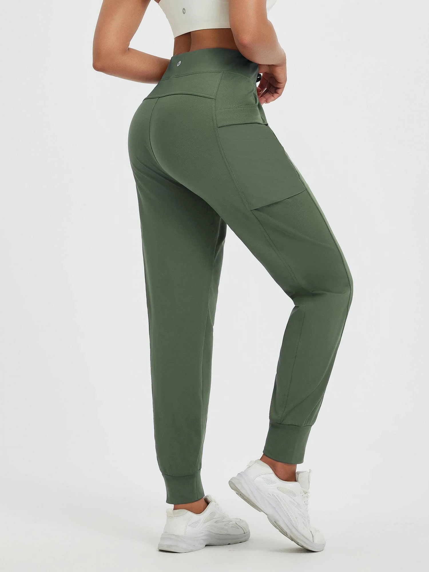 Women’s Running Patchwork Pockets Fleece Cuffed Pants 5 Women’s Running Patchwork Pockets Fleece Cuffed Pants - Image 5