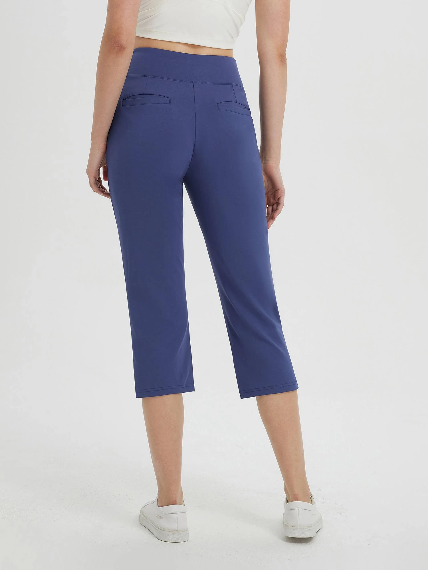 Women's High-Waisted Capri Leggings 4 Women's High-Waisted Capri Leggings - Image 4