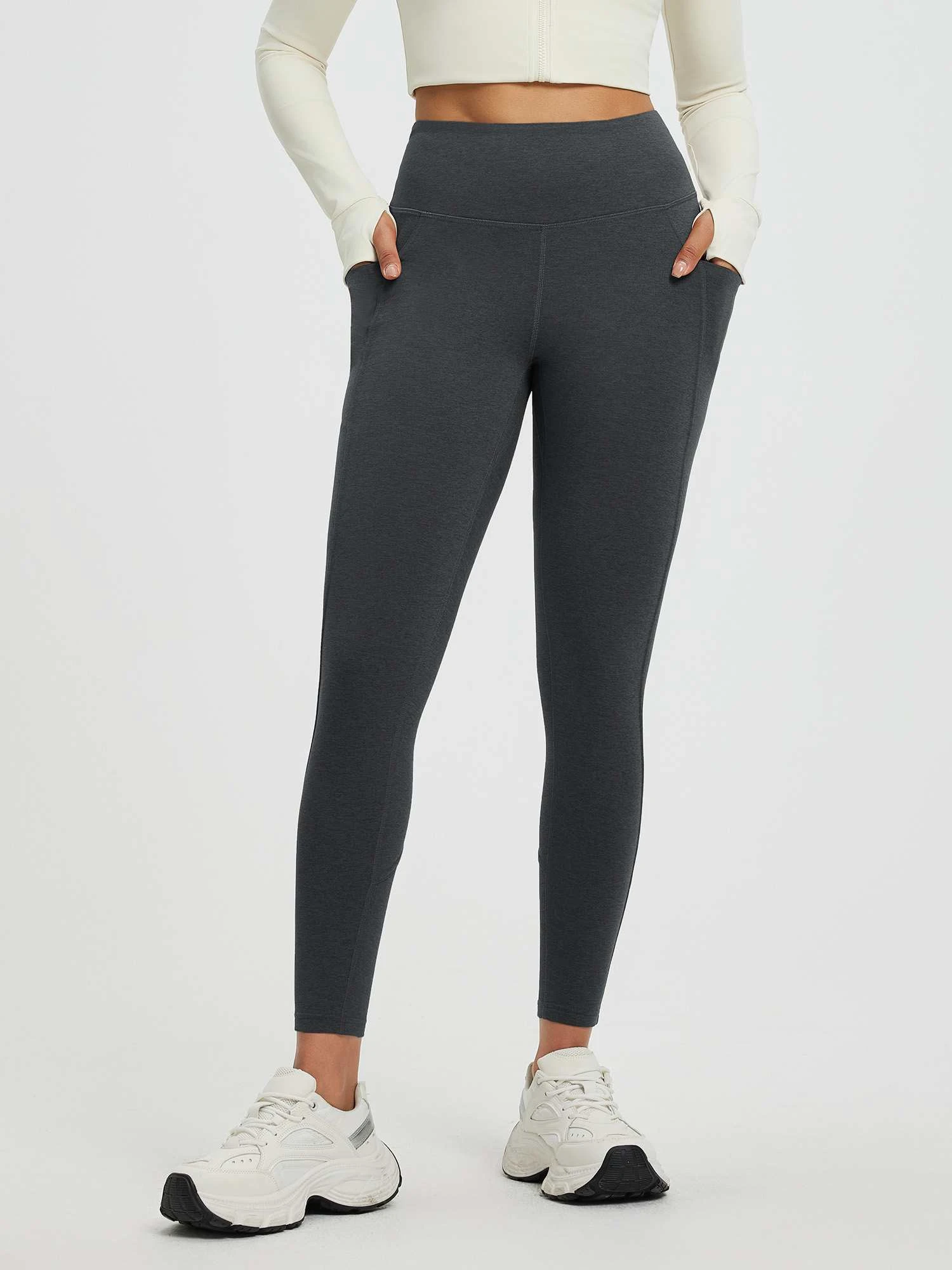 Women’s Yoga Floral Fleece High-Waisted Leggings 1 Women’s Yoga Floral Fleece High-Waisted Leggings