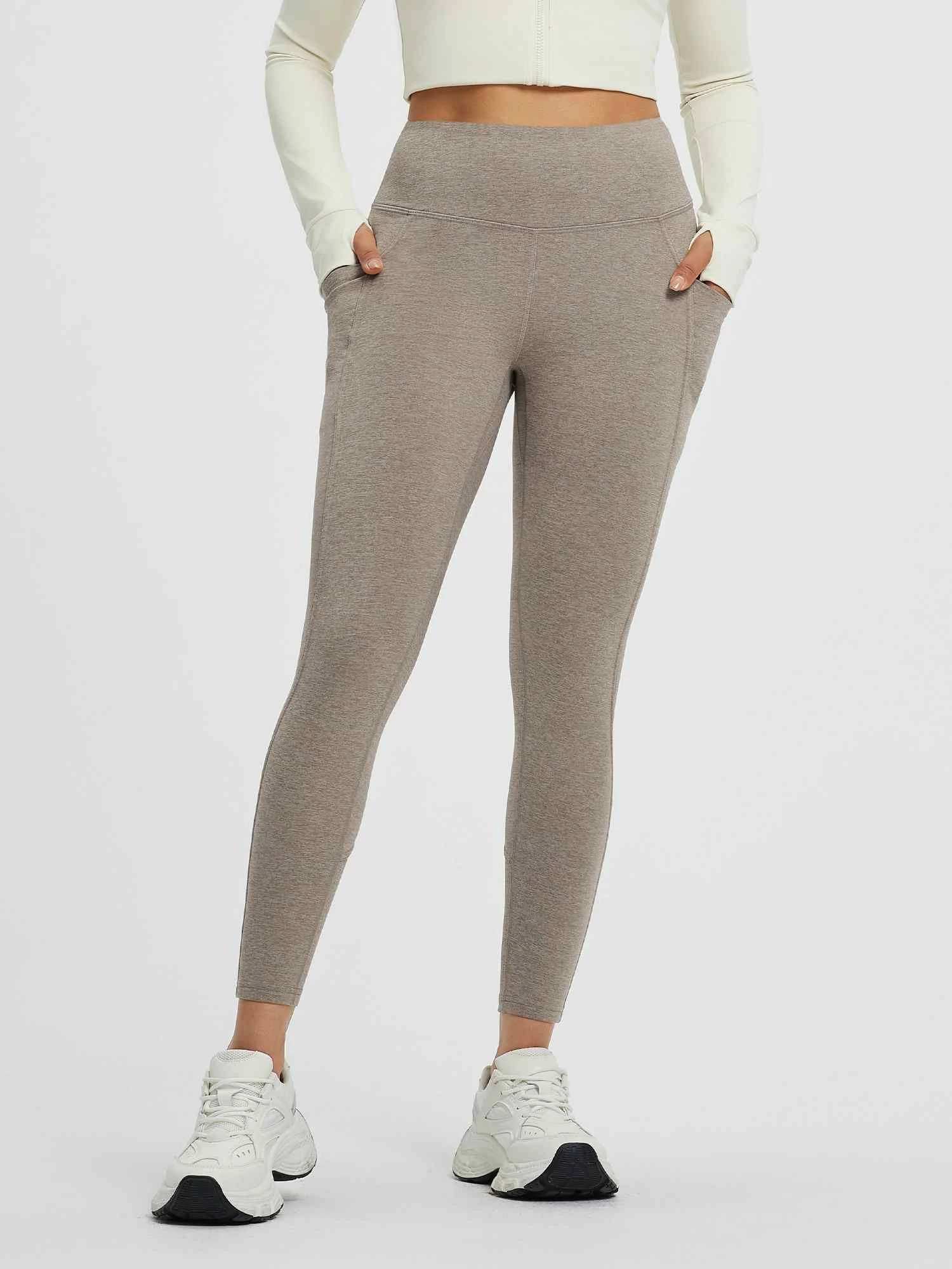 Women’s Yoga Floral Fleece High-Waisted Leggings 7 Women’s Yoga Floral Fleece High-Waisted Leggings - Image 7