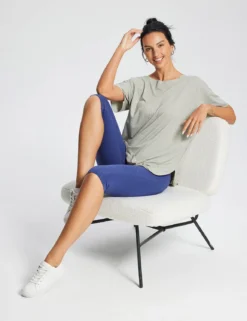 Evergreen Knee-Length Pocketed Capris -Baleaf Clothing Shop ebh024 4 c38f5359 c4e3 4468 b686 9e207dd82e0b